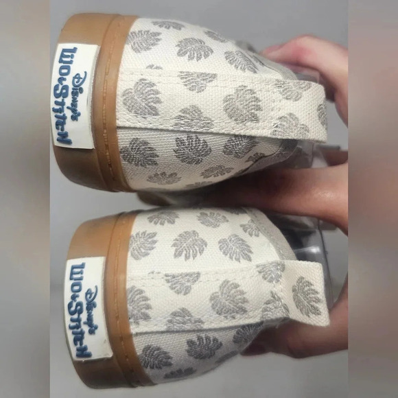 Disney Lilo & Stich Mens 10 Canvas Sneaker Shoes White Gum Soles Lace up - Picture 10 of 15